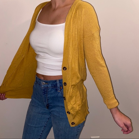 Mustard Yellow Cardigan🌻 - Picture 2 of 2